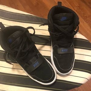 Boy’s Jordan’s Size 2.5 Used Condition size